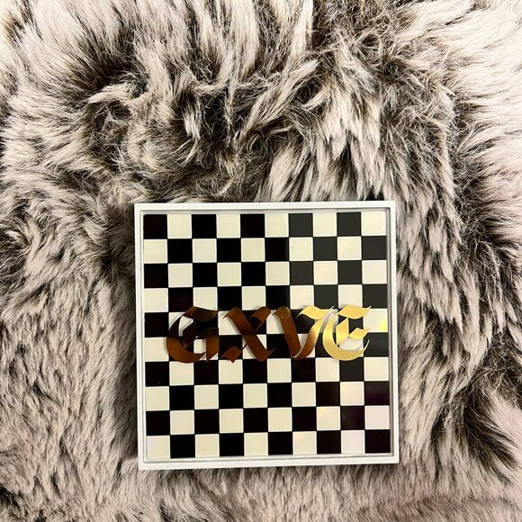 GXVE BY GWEN STEFANI Check My Glow Multi-dimensional Illuminating Highlighter - Picture 3 of 4